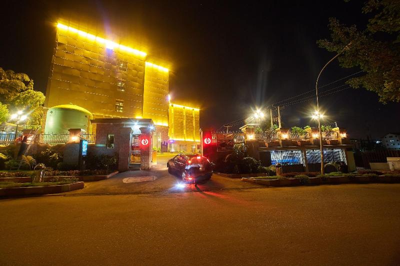 Corinthia Villa Hotel image