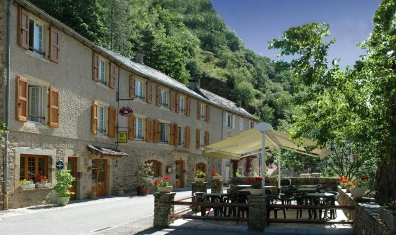 Logis Hotel Le Relays Du Chasteau image