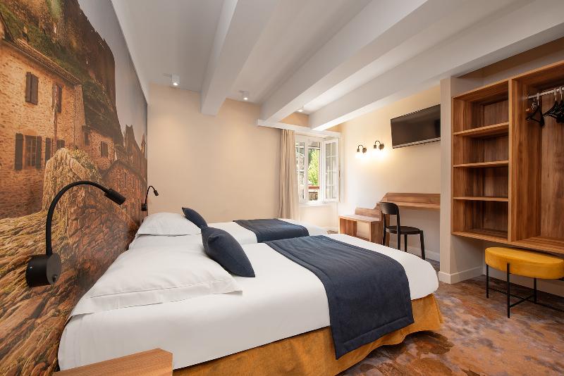 Logis Hotel Le Relays Du Chasteau image