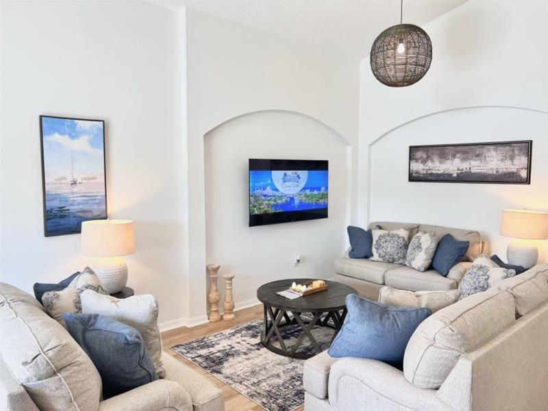 Disney Area Luxury Homes image
