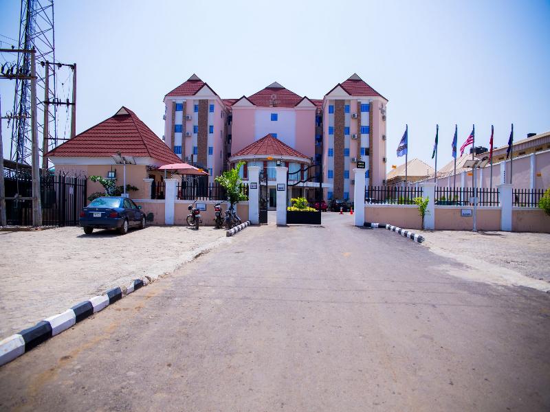 G-pinnacle Suites — photo 4