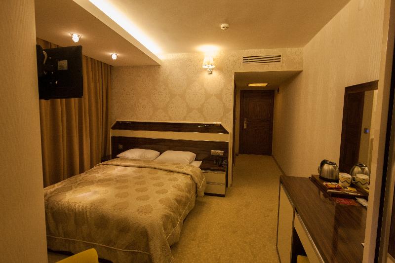 Armin Otel image
