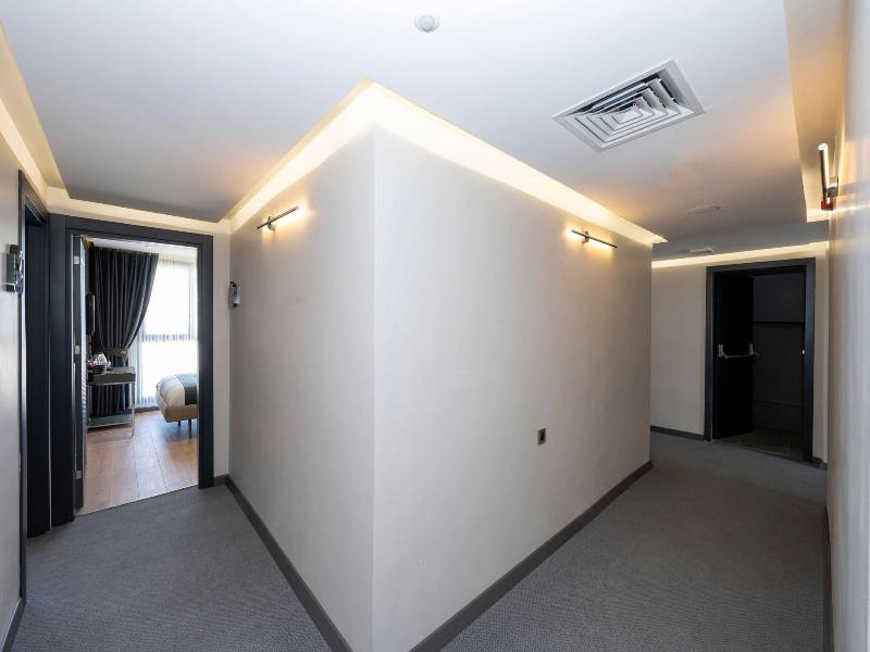 Heaven Inn Airport Hotel image