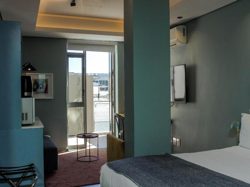 The Quarter Apartments image