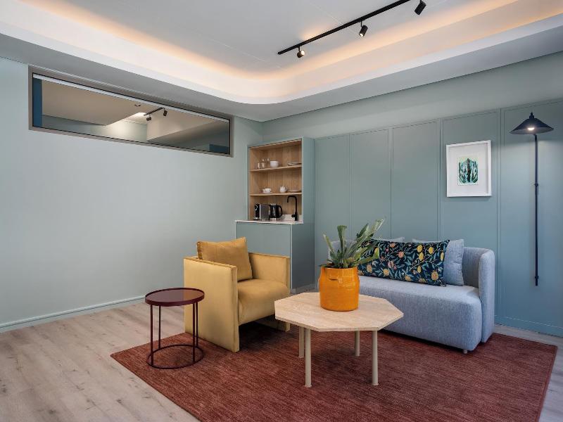 The Quarter Apartments image