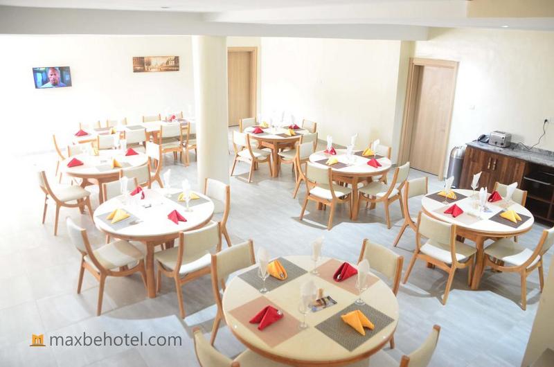 Maxbe Continental Hotel