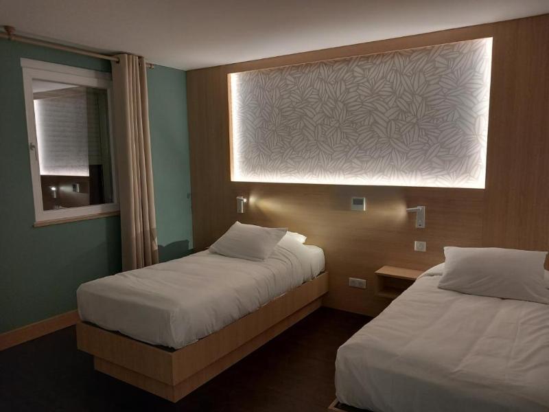 Hotel Aster Rest. Aux Arcades image