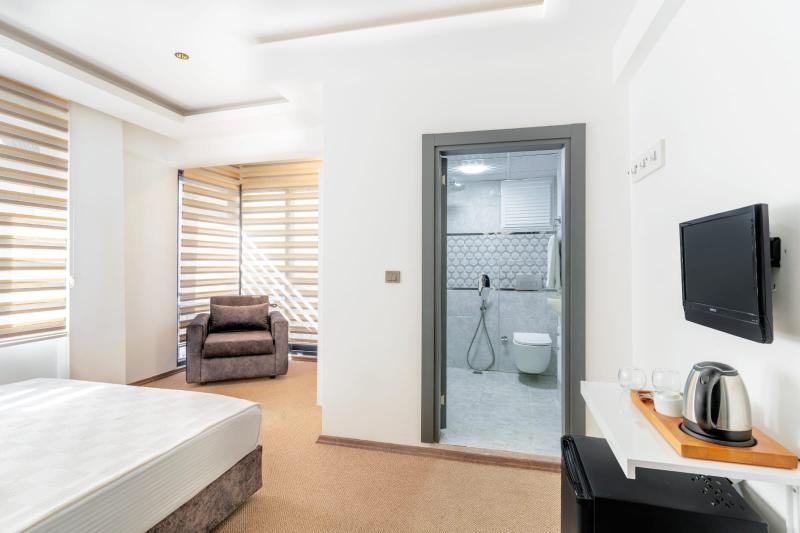 Olsen Hotels image