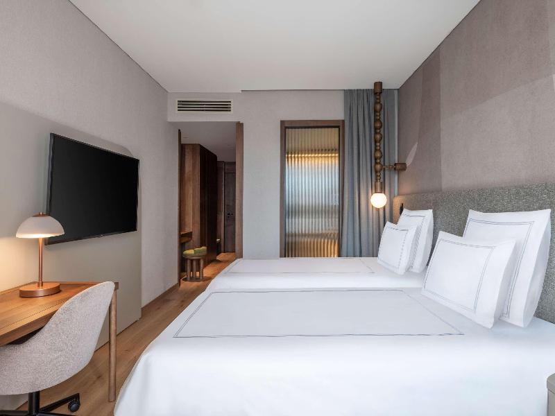 Swissôtel Tbilisi image
