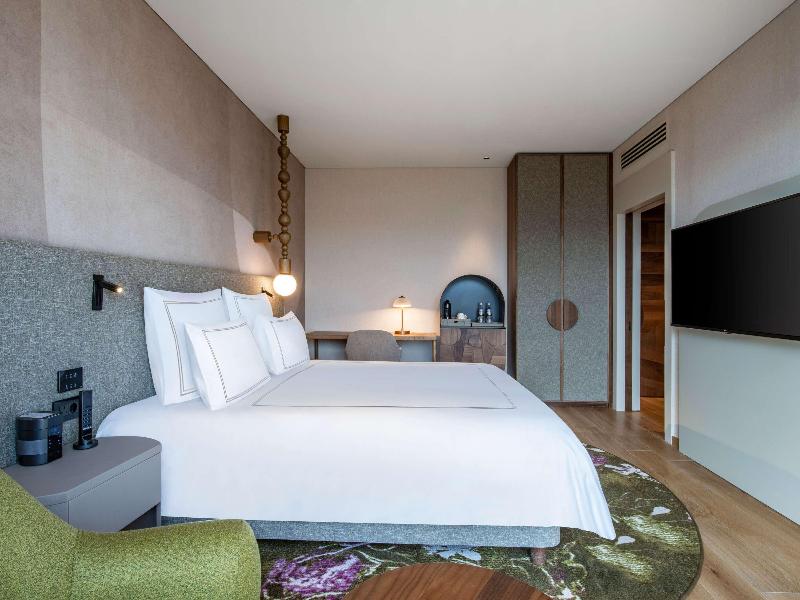 Swissôtel Tbilisi image