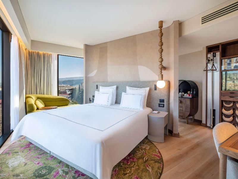 Swissôtel Tbilisi image