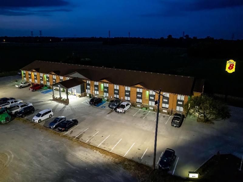 Super 8 by Wyndham Marston image