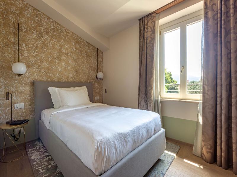 Grand Universe La Residenza image