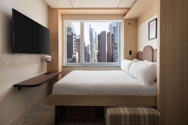 Motto By Hilton New York City Times Square image