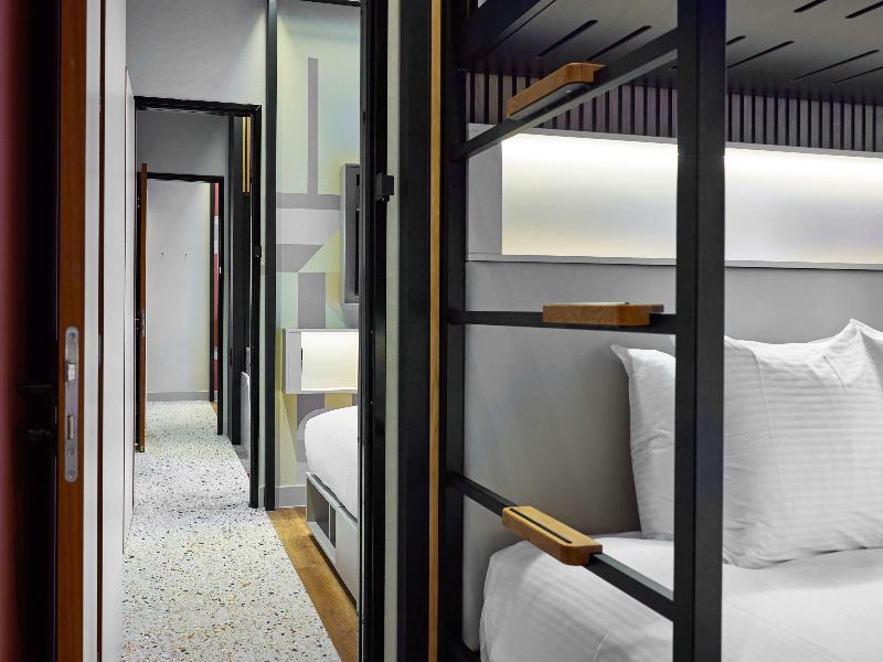 Motto By Hilton Rotterdam Blaak image