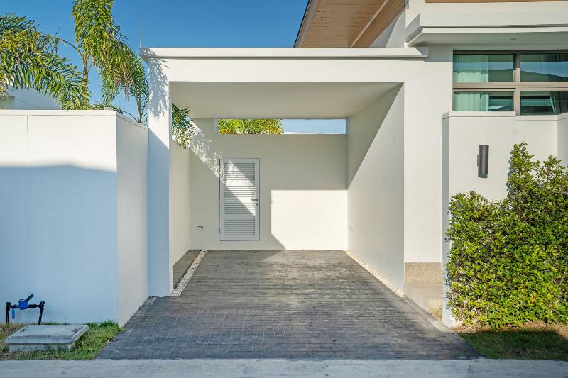 Escape Villas At Shambhala Grand Villa image