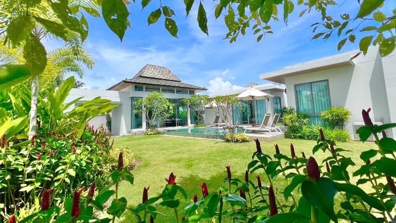 Escape Villas At Shambhala Grand Villa image