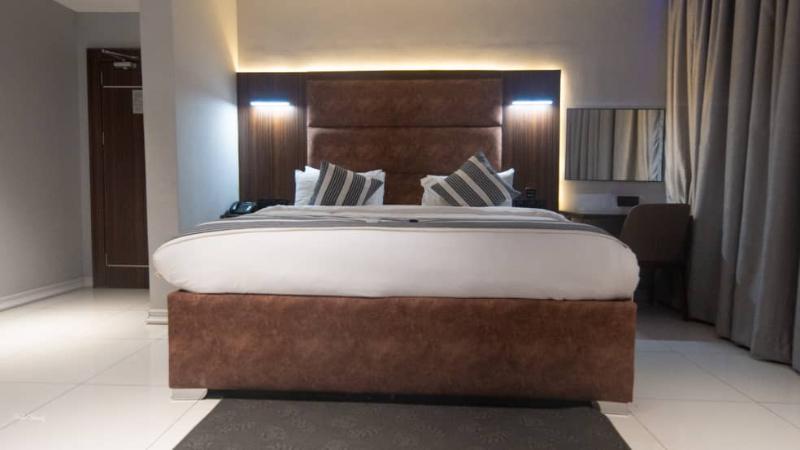 Gravity Hotels By Ace 5