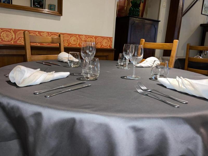 Logis Hotel Du Commerce Joncy image
