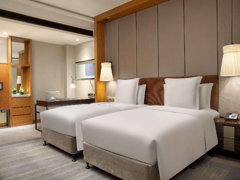 Pullman Haining image