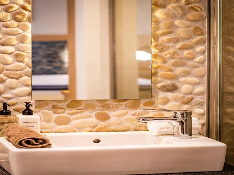 Murex Lodge image