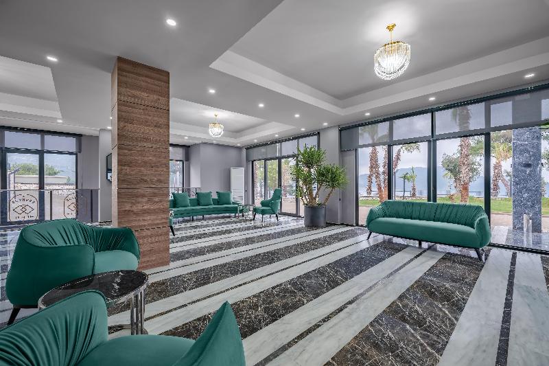 Lobby & Reception