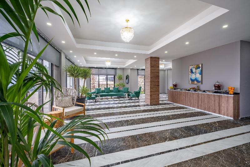 Lobby & Reception