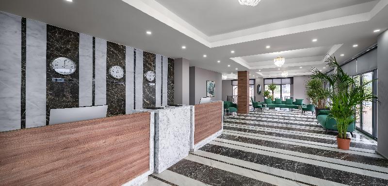 Lobby & Reception