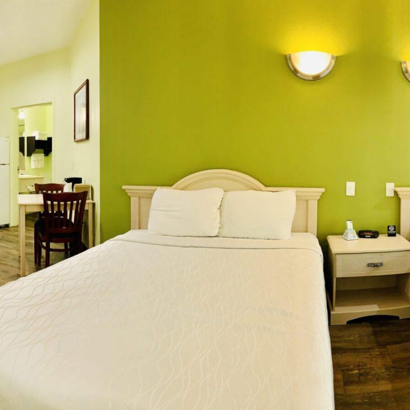 Weston Inn & Suites image