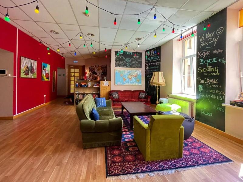 Cinnamon Sally Backpackers Hostel image