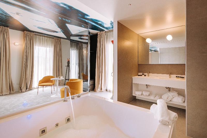 Biancodonda Greenblu Hotel & Spa image
