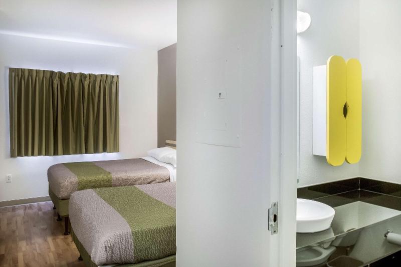 Quality Inn Fishers – Indianapolis image