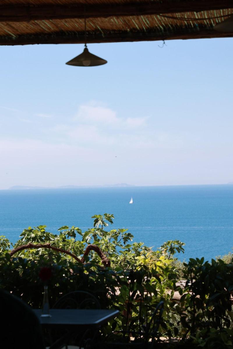 Villa Puolo - With Private Sea Access image
