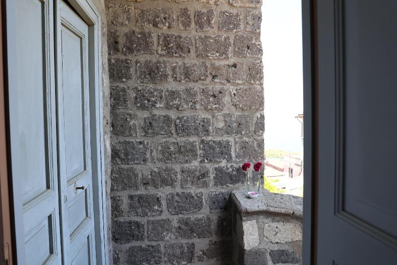 Villa Puolo - With Private Sea Access image