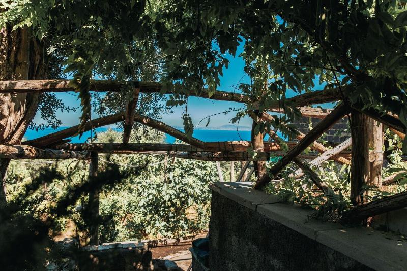 Villa Puolo - With Private Sea Access image