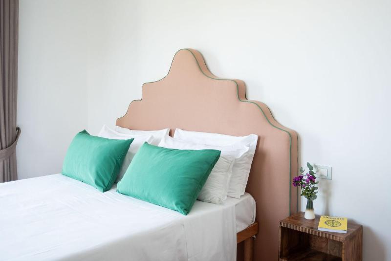 Villa Puolo - With Private Sea Access image