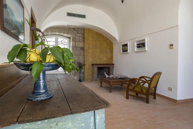 Villa Puolo - With Private Sea Access image