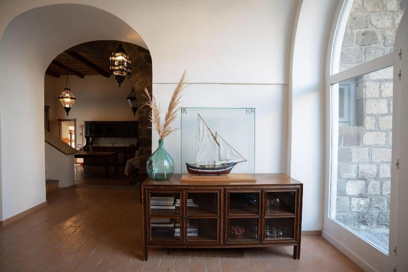 Villa Puolo - With Private Sea Access image