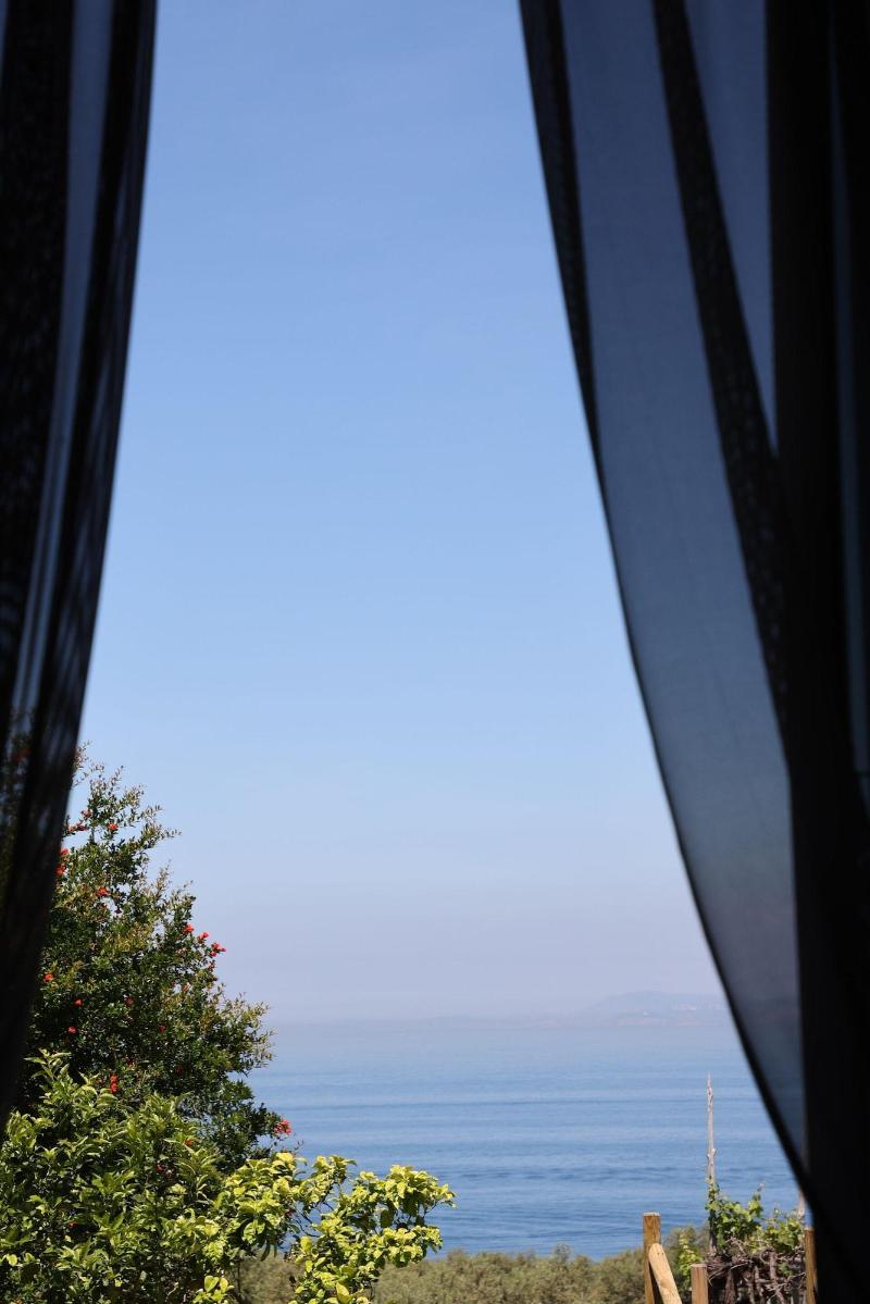 Villa Puolo - With Private Sea Access image