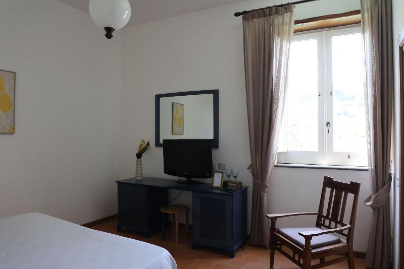 Villa Puolo - With Private Sea Access image