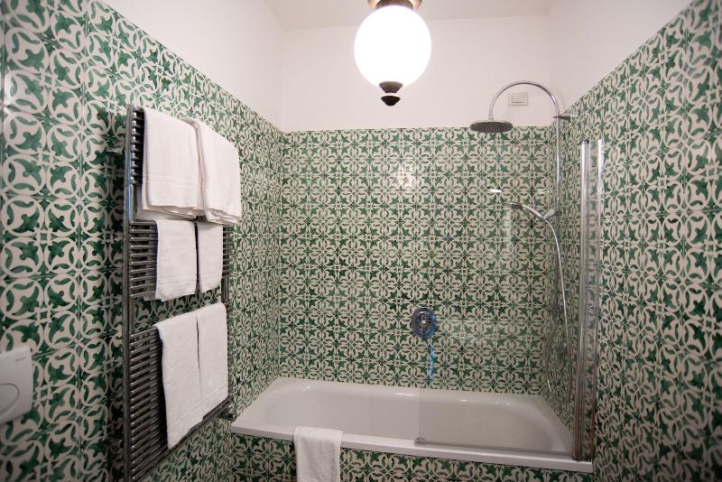 Villa Puolo - With Private Sea Access image