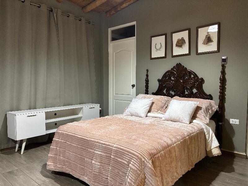 Serenity | Lodge  Boutique image