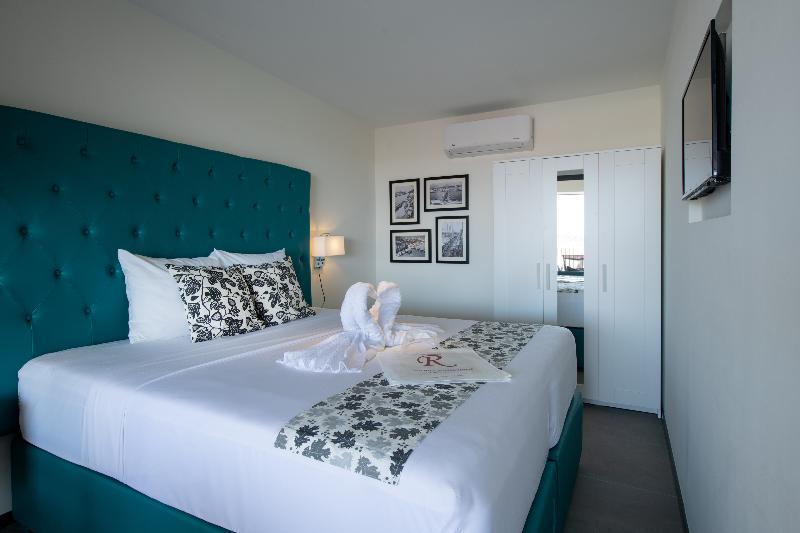 The Ritz Residence gallery photo 14