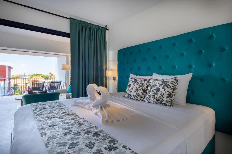 The Ritz Residence gallery photo 15