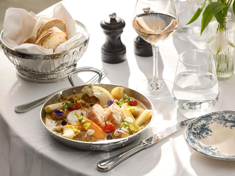 Domaine Reine Margot Paris - Issy - Mgallery image