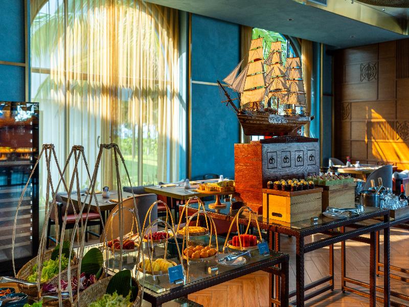 Wyndham Royal Beachfront Resort & Spa Danang image