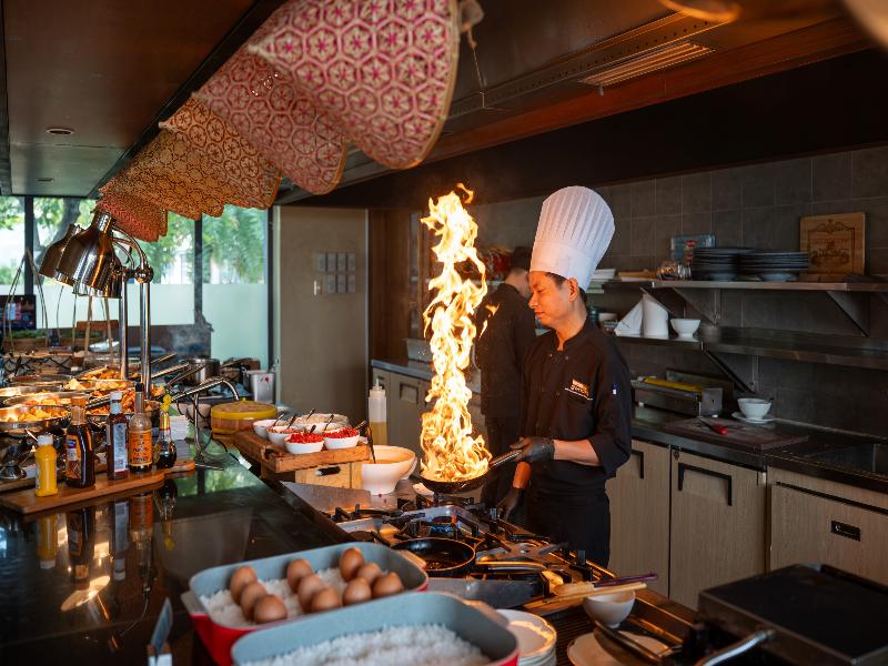 Wyndham Royal Beachfront Resort & Spa Danang image