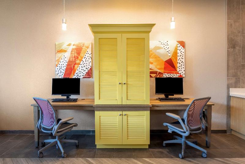 Home2 Suites By Hilton Ft. Pierce I-95 image