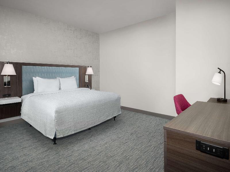 Hampton Inn Delray Beach image