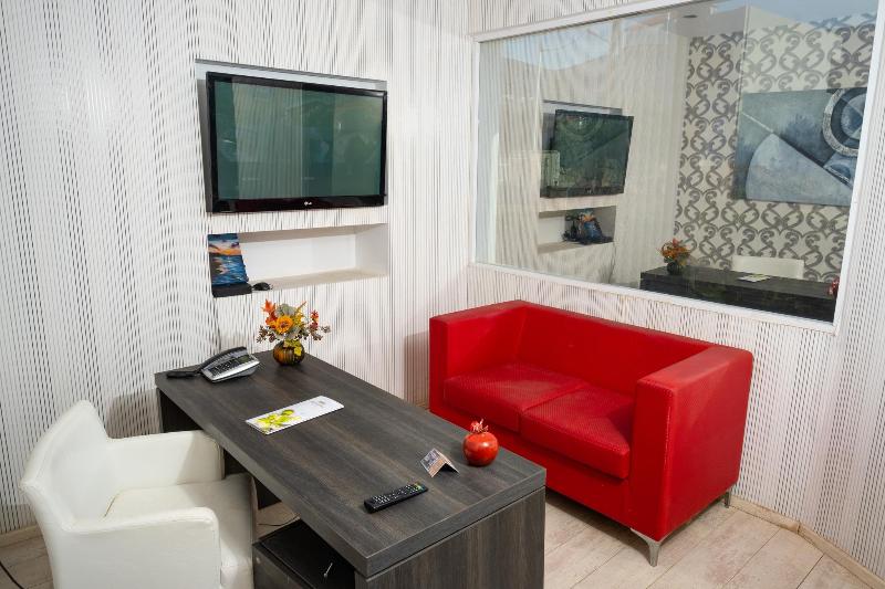 Malia Princess Studios — photo 4